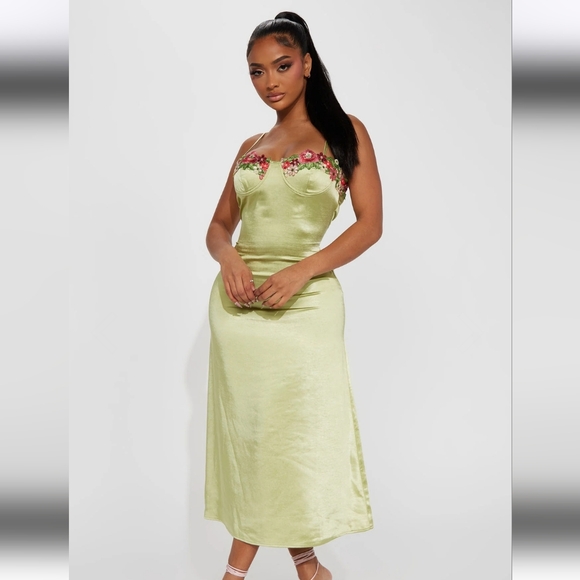 Fashion Nova Blissful Surpirse Midi Dress - Picture 1 of 3